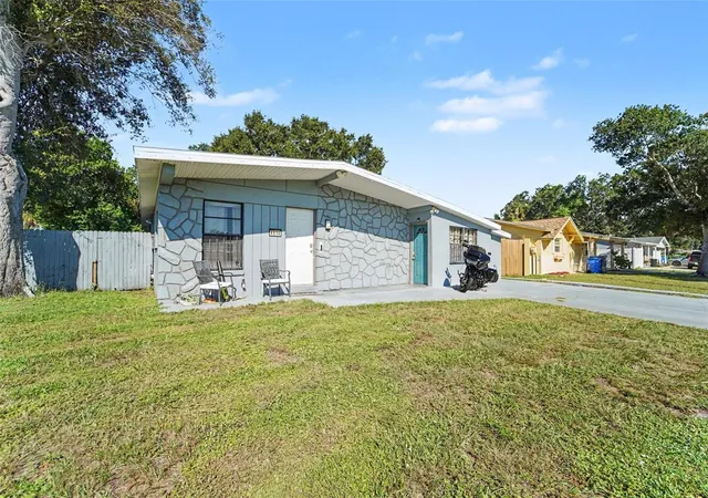 Photo 3 of Single family home for sale at 4834 Alvarado Dr, Tampa, FL 33634 | MLS# TB8549540 | Listing updated on 2026-09-21