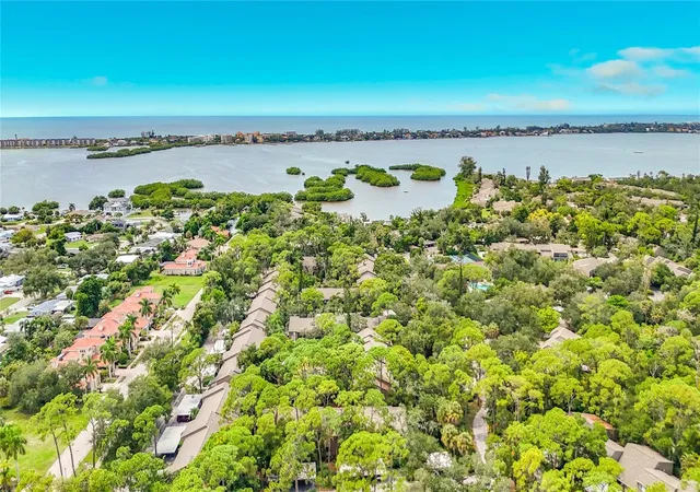 Photo 3 of Condo for sale at 1711 Pelican Cvs Rd #GL342, Sarasota, FL 34231 | MLS# A4706469 | Listing updated on 2026-09-24