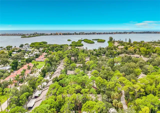 Photo 3 of Condo for sale at 1711 Pelican Cvs Rd #GL342, Sarasota, FL 34231 | MLS# A4706469 | Listing updated on 2026-09-24