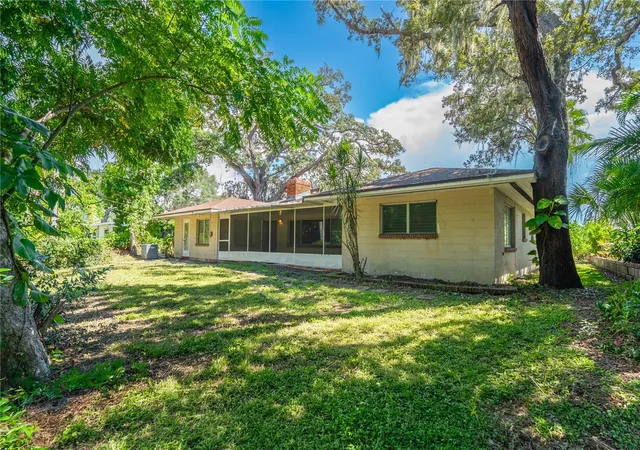 Photo 2 of Single family home for sale at 6219 6th Avenue S, Saint Petersburg, FL 33707 | MLS# TB8549551 | Listing updated on 2026-09-22