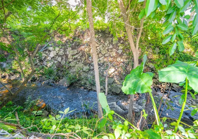 Photo 3 of Single family home for sale at 6219 6th Avenue S, Saint Petersburg, FL 33707 | MLS# TB8549551 | Listing updated on 2026-09-22