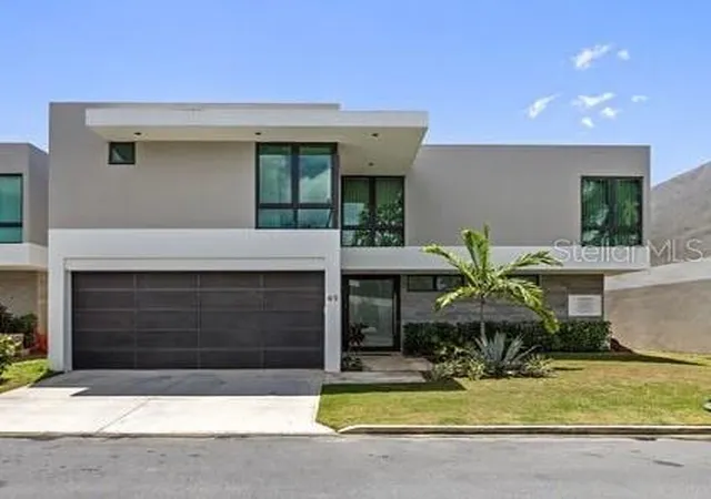 Photo 1 of Single family home for sale at Everglade Riviera Parkview #49, Bayamon, PR 00959 | MLS# PR9124255 | Listing updated on 2026-09-23