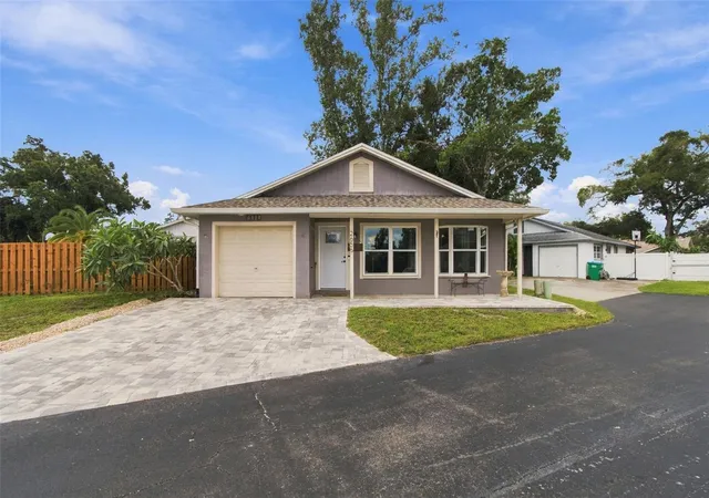 Photo 2 of Single family home for sale at 2656 Finch Ct, Palm Harbor, FL 34684 | MLS# TB8549564 | Listing updated on 2026-09-22