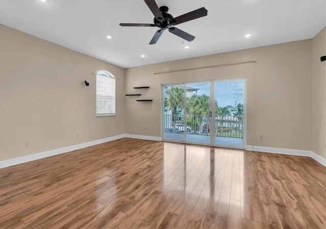 Photo 4 of Sale Pending at 11595 Gulf Blvd #1, Treasure Island, FL 33706 | MLS# TB8549565 | Listing updated on 2026-10-07