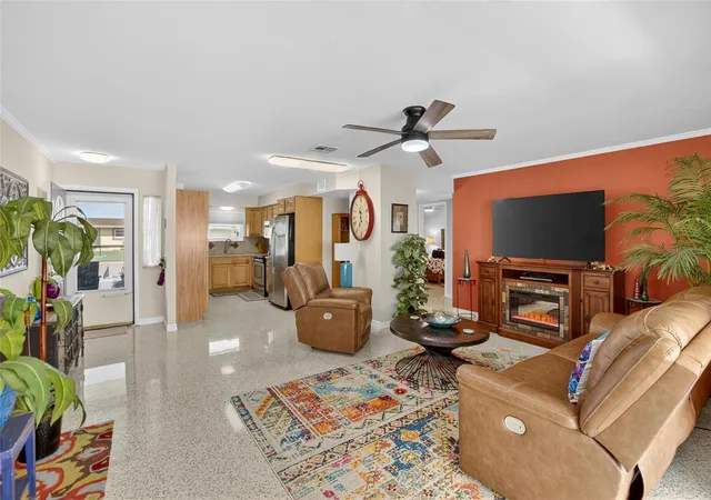 Photo 4 of Single family home for sale at 1210 Beach Blvd, Sun City Center, FL 33573 | MLS# TB8549569 | Listing updated on 2026-09-21