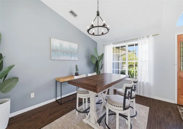 Photo 4 of Single family home for sale at 2722 Buckhorn Oaks Dr, Valrico, FL 33594 | MLS# TB8549570 | Listing updated on 2026-09-19