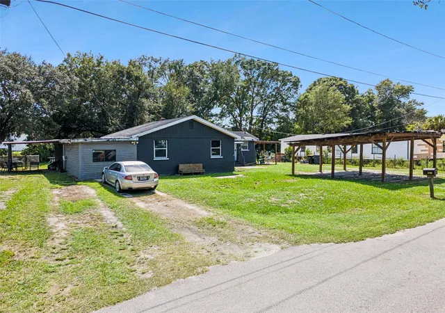 Single family home for sale at 3708 Coffman Dr, WINTER HAVEN, FL 33881 | MLS# S5157813