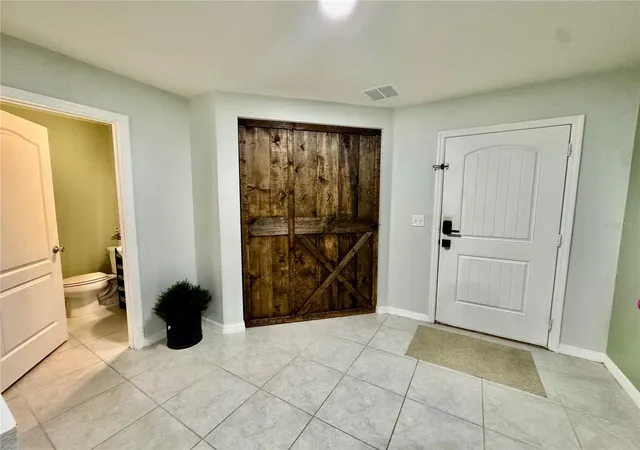 Photo 4 of Single family home for sale at 7609 Muscovy Dr, Lakeland, FL 33810 | MLS# L4965130 | Listing updated on 2026-09-19