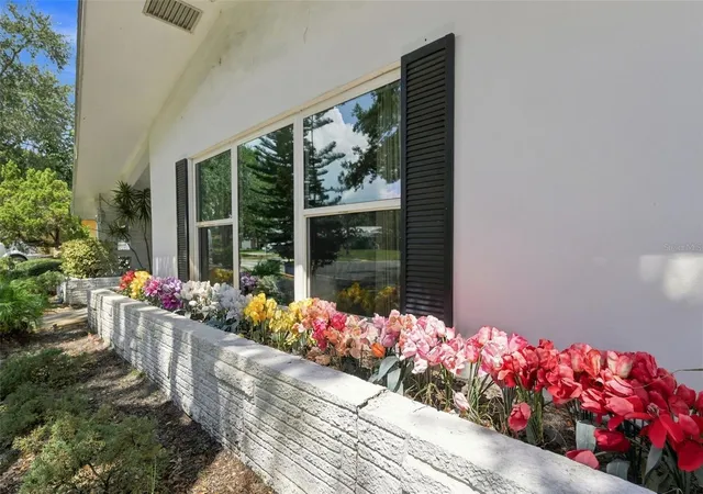 Photo 4 of Single family home for sale at 2336 Harn Blvd, Clearwater, FL 33764 | MLS# TB8549575 | Listing updated on 2026-09-29