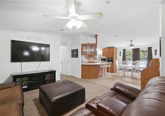 Photo 4 of Manufactured home for sale at 7338 Timber Crst Ln, Zephyrhills, FL 33540 | MLS# TB8549581 | Listing updated on 2026-09-18