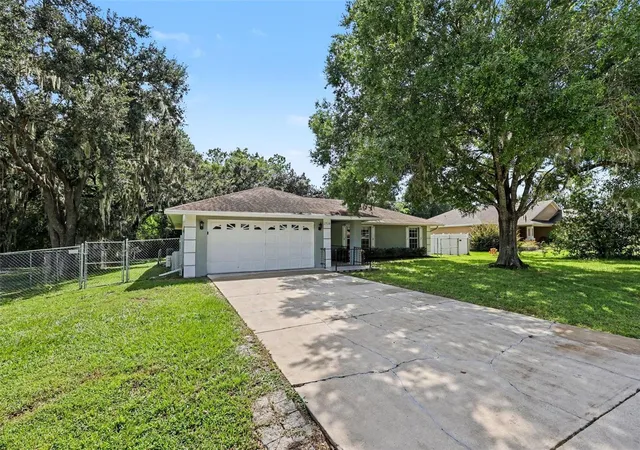 Photo 1 of Single family home for sale at 2928 Eastbrook Dr, Lakeland, FL 33811 | MLS# O6442728 | Listing updated on 2026-10-15