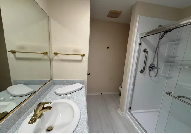 Photo 4 of Single family home for sale at 2704 Benavides Dr, The Villages, FL 32162 | MLS# O6442729 | Listing updated on 2026-09-22