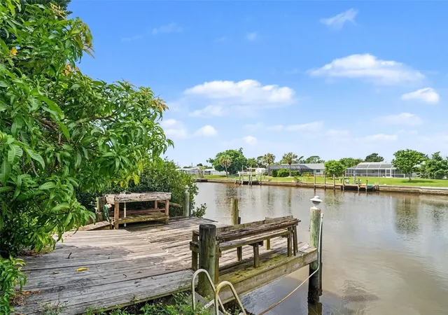 Photo 2 of Sale Pending at 562 E Tarpon Blvd Nw, Port Charlotte, FL 33952 | MLS# TB8549582 | Listing updated on 2026-09-29