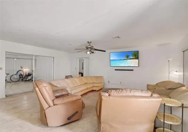 Photo 3 of Sale Pending at 562 E Tarpon Blvd Nw, Port Charlotte, FL 33952 | MLS# TB8549582 | Listing updated on 2026-09-29
