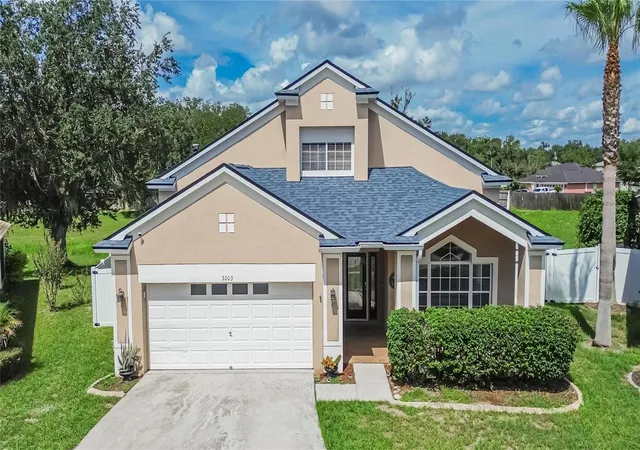 Photo 3 of Single family home for sale at 3003 Summer Cruise Dr, Valrico, FL 33594 | MLS# TB8549583 | Listing updated on 2026-09-19