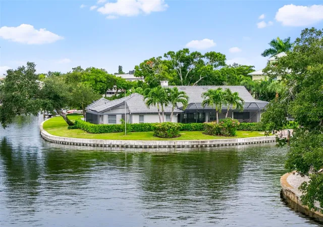 Photo 2 of Single family home for sale at 500 Venice Ln, Sarasota, FL 34242 | MLS# A4706491 | Listing updated on 2026-10-21