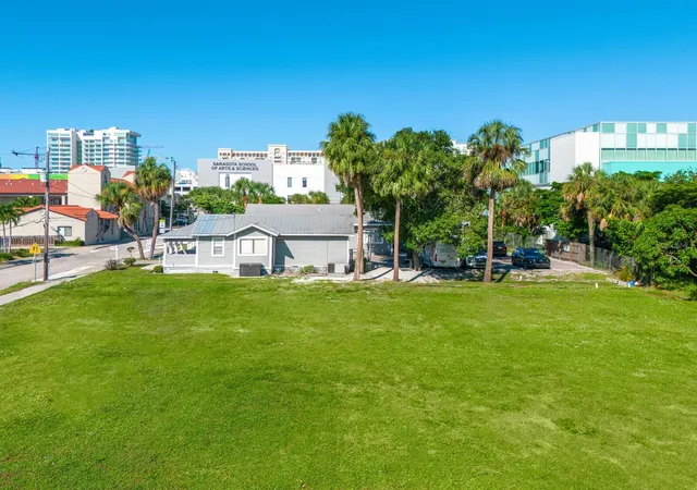 Photo 3 of Land for sale at 701 Cohen Way, Sarasota, FL 34236 | MLS# A4706492 | Listing updated on 2026-09-21