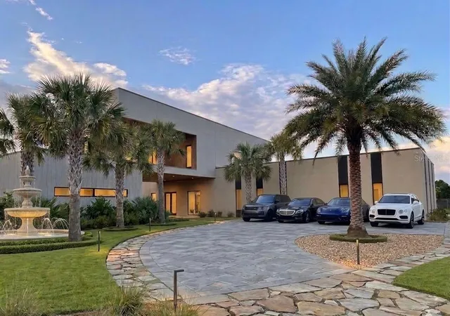 Photo 1 of Mansion for sale at 10932 Flint Ests Dr, Thonotosassa, FL 33592 | MLS# TB8549614 | Listing updated on 2026-10-02