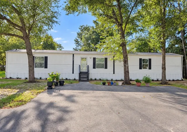 Photo 1 of Manufactured home for sale at 4536 S Leisure Blvd, Lecanto, FL 34461 | MLS# TB8549618 | Listing updated on 2026-10-06