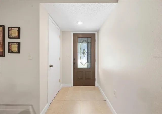 Photo 4 of Single family home for sale at 2328 Spring Oaks Cir, Sarasota, FL 34234 | MLS# A4706494 | Listing updated on 2026-09-18
