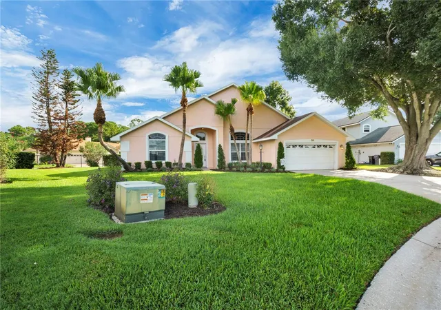 Photo 2 of Single family home for sale at 742 Santa Maria Dr, Winter Haven, FL 33884 | MLS# P4939917 | Listing updated on 2026-09-19