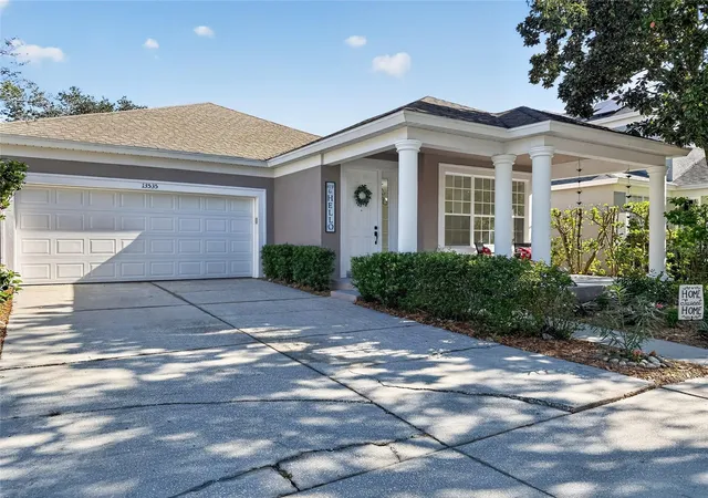 Photo 2 of Single family home for sale at 13535 Bramham Ln, Windermere, FL 34786 | MLS# S5157827 | Listing updated on 2026-09-23