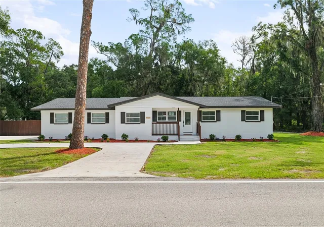 Single family home for sale at 1725 Walker Rd, LAKELAND, FL 33810 | MLS# TB8549624