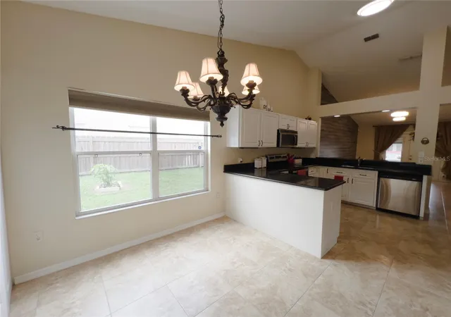Photo 4 of Single family home for sale at 830 Lake Como Dr, Lake Mary, FL 32746 | MLS# O6442765 | Listing updated on 2026-09-27