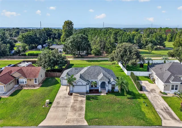 Photo 3 of Single family home for sale at 36731 Tropical Wind Ln, Grand Island, FL 32735 | MLS# G5117932 | Listing updated on 2026-09-21