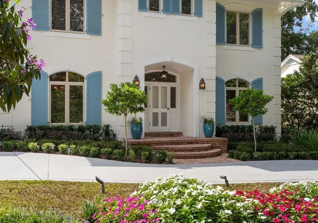 Photo 2 of Single family home for sale at 555 E Lake Sue Ave, Winter Park, FL 32789 | MLS# O6442775 | Listing updated on 2026-10-10