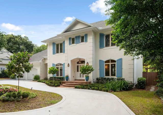 Photo 4 of Single family home for sale at 555 E Lake Sue Ave, Winter Park, FL 32789 | MLS# O6442775 | Listing updated on 2026-10-10