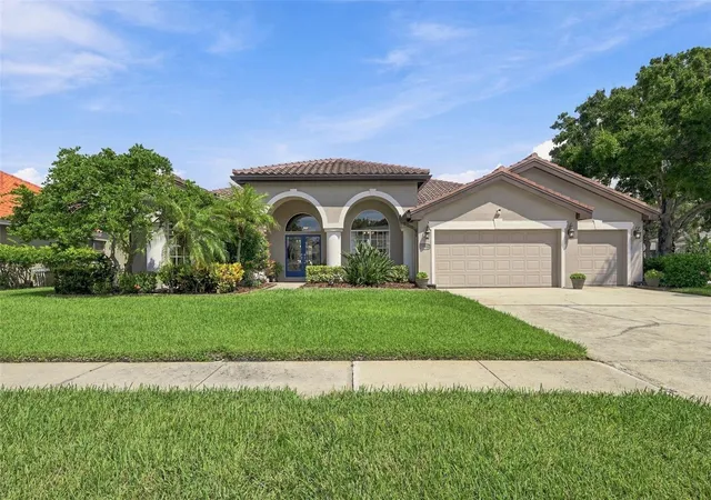 Photo 1 of Single family home for sale at 2966 Hillcreek Cir S, Clearwater, FL 33759 | MLS# TB8549648 | Listing updated on 2026-09-20