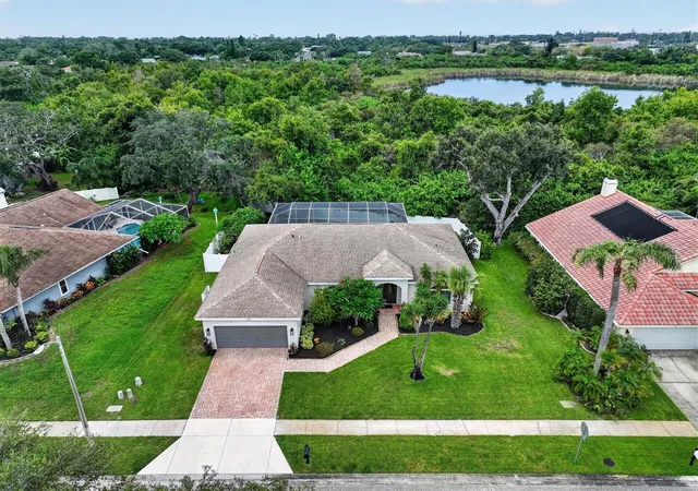 Photo 3 of Single family home for sale at 714 Hidden Lake Dr, Tarpon Springs, FL 34689 | MLS# TB8549651 | Listing updated on 2026-09-19