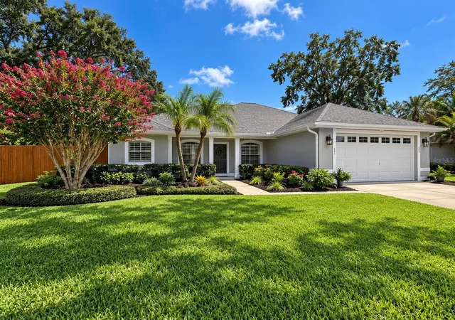 Photo 2 of Sale Pending at 1631 Charlemagne Ct, Winter Garden, FL 34787 | MLS# O6442789 | Listing updated on 2026-10-08