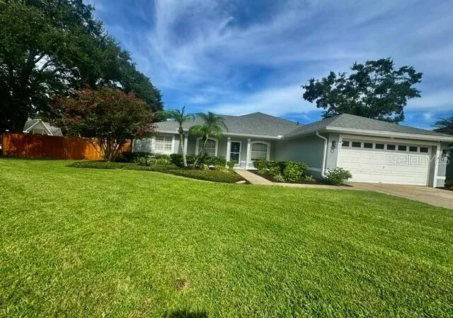 Photo 4 of Sale Pending at 1631 Charlemagne Ct, Winter Garden, FL 34787 | MLS# O6442789 | Listing updated on 2026-10-08
