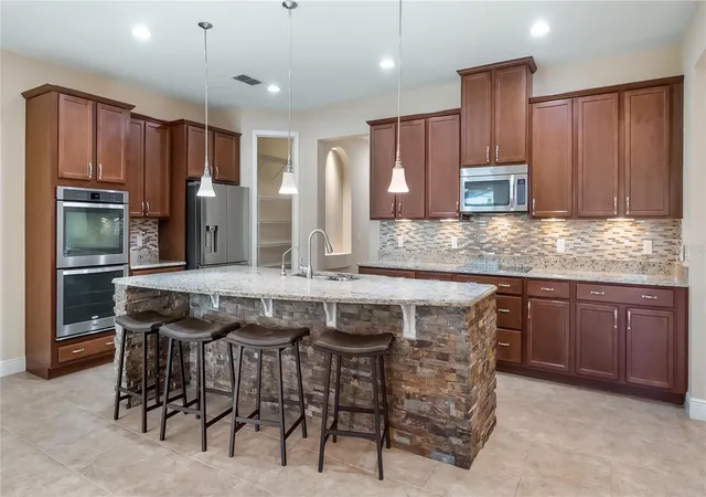 Photo 3 of Single family home for sale at 9010 Reflection Pointe Dr, Windermere, FL 34786 | MLS# G5117935 | Listing updated on 2026-09-19