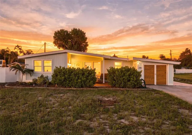 Photo 1 of Single family home for sale at 2110 Alcazar Way S, Saint Petersburg, FL 33712 | MLS# TB8549656 | Listing updated on 2026-09-18