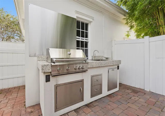 Photo 3 of Townhouse for sale at 1011 Juel St, Orlando, FL 32814 | MLS# O6442795 | Listing updated on 2026-09-19