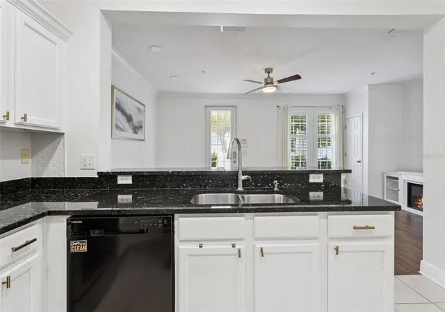 Photo 4 of Townhouse for sale at 1011 Juel St, Orlando, FL 32814 | MLS# O6442795 | Listing updated on 2026-09-19
