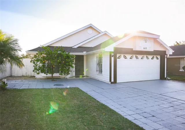 Photo 1 of Single family home for sale at 6632 Meritmoor Cir, Orlando, FL 32818 | MLS# O6442797 | Listing updated on 2026-09-23