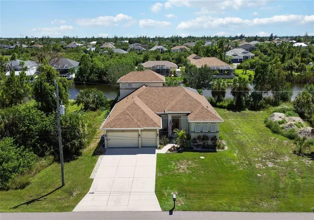 Photo 4 of Single family home for sale at 15392 Aldama Cir, Port Charlotte, FL 33981 | MLS# D6148821 | Listing updated on 2026-09-24