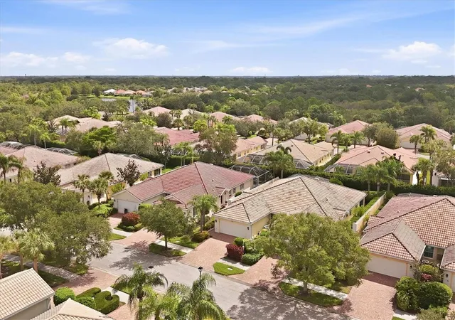 Photo 3 of Sale Pending at 7621 Quinto Dr, Sarasota, FL 34238 | MLS# A4706509 | Listing updated on 2026-10-05