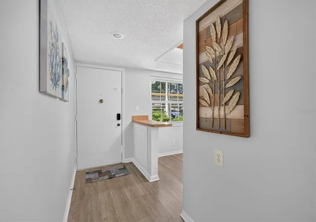 Listing Photo 4 - Condo for sale in building located at 820 Virginia St, DUNEDIN, FL 34698 - Unit #104