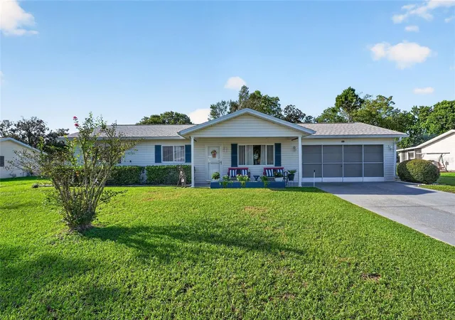 Photo 2 of Single family home for sale at 10190 Se 178th Street, Summerfield, FL 34491 | MLS# OM732456 | Listing updated on 2026-09-19