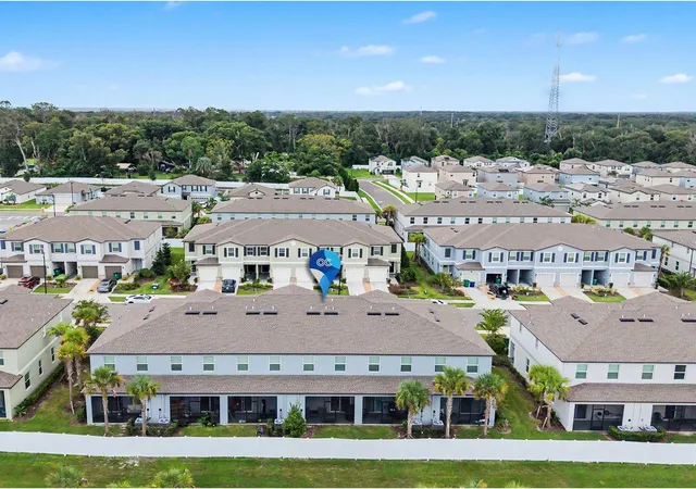 Photo 3 of Townhouse for sale at 36507 Camp Fire Ter, Zephyrhills, FL 33541 | MLS# S5157834 | Listing updated on 2026-09-19