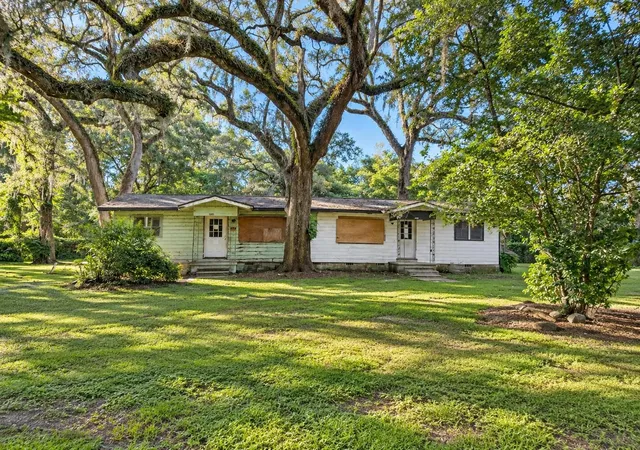 Photo 1 of Multi family home for sale at 822 Live Oak Dr, Brooksville, FL 34601 | MLS# G5117937 | Listing updated on 2026-09-19