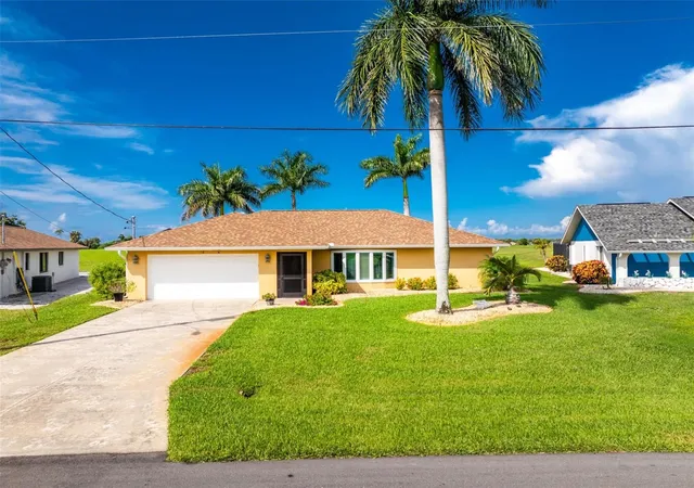 Photo 1 of Single family home for sale at 18 Bunker Way, Rotonda West, FL 33947 | MLS# D6148822 | Listing updated on 2026-09-26