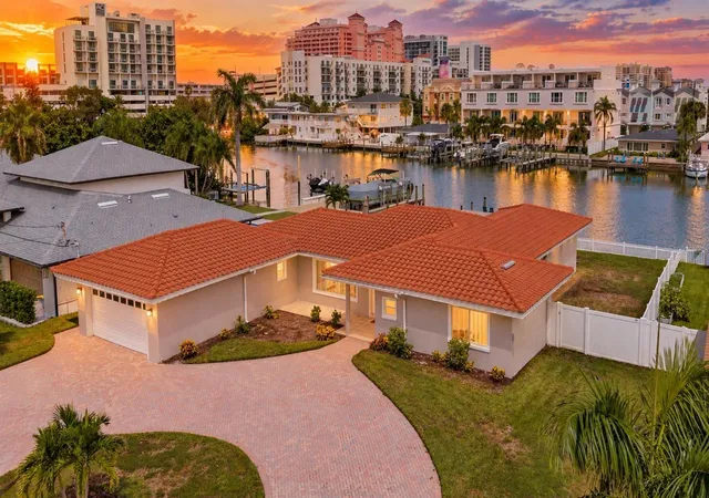 Photo 2 of Single family home for sale at 136 Bayside Dr, Clearwater Beach, FL 33767 | MLS# TB8549679 | Listing updated on 2026-09-21