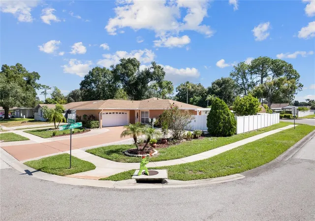 Photo 1 of Single family home for sale at 14501 Highland Hills Pl, Tampa, FL 33625 | MLS# TB8549682 | Listing updated on 2026-10-02
