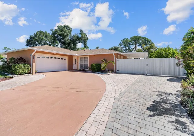 Photo 2 of Single family home for sale at 14501 Highland Hills Pl, Tampa, FL 33625 | MLS# TB8549682 | Listing updated on 2026-10-02